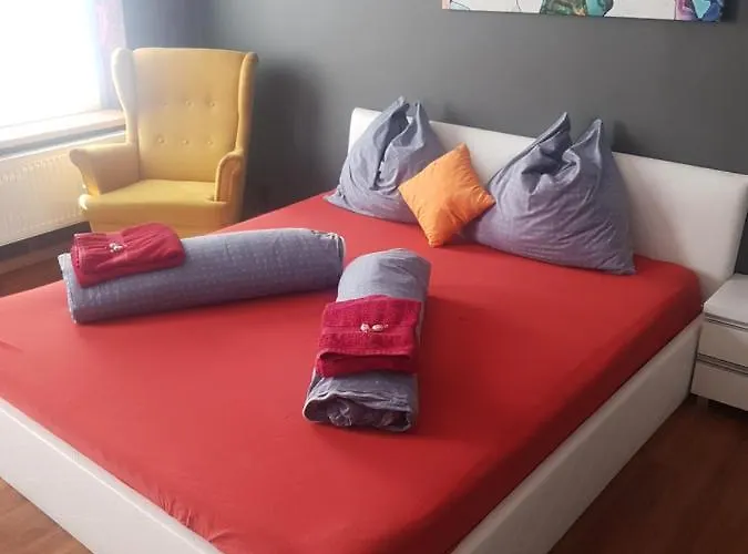 Trzy Sowy Noclegi Bytom 24H Meldunek Samodzielny Wygodnelokumpl דירה