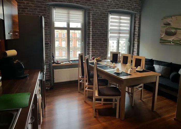 דירה Trzy Sowy Noclegi Bytom 24H Meldunek Samodzielny Wygodnelokumpl ביטום