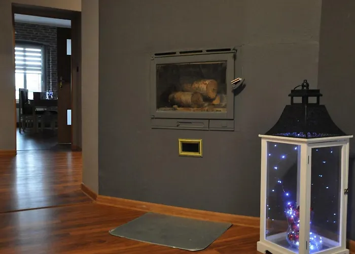 Trzy Sowy Noclegi Bytom 24H Meldunek Samodzielny Wygodnelokumpl דירה ביטום